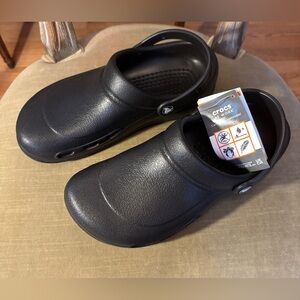 Crocs NWT BISTRO WORK CLOG M6 W8 Black